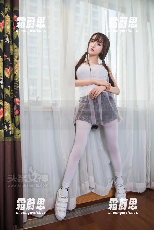 TouTiao头条女神-周思超 TouTiao头条女神 - 周思超的作品,海军学生服:就是那么回事,不信你看