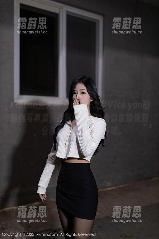 Xiuren秀人网-陈念灵Vickyao Xiuren秀人网 - 看了陈念灵Vickyao的瑜伽写真集,提醒你,别以为你也能做到,分享给老朋友们开开眼。