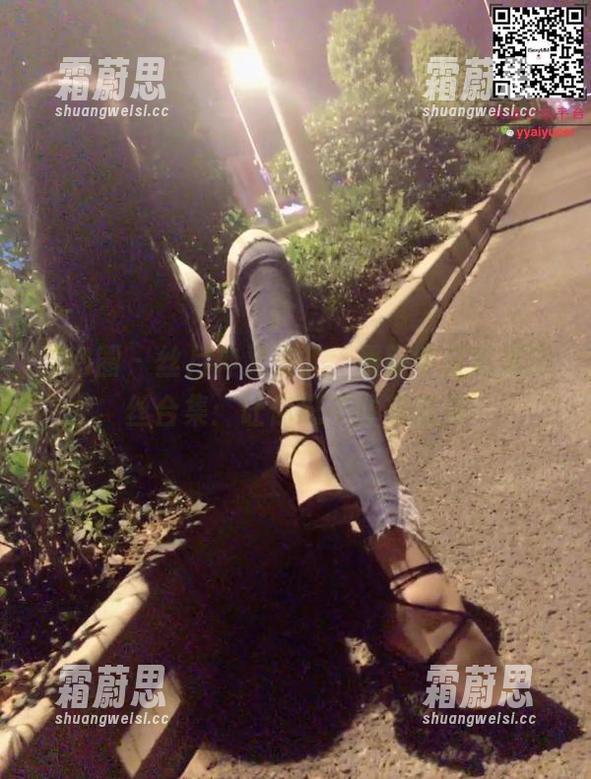 丝月神 微密圈 - 丝月神又来了,最新牛仔裤里肉丝合集:让你忍不住想低头