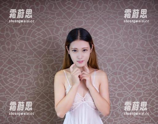 尤物馆-Cris_卓娅祺 尤物馆 - Cris_卓娅祺的日常,摄影机前的体贴与玩乐,随便来几张写真给你解腻