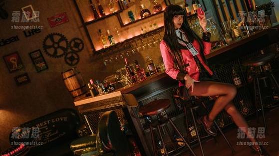 希希_啾 夜夜想着蛇喰梦子,希希_啾的原图和照片交替放送,太上头了,这对比也是个谜呢!