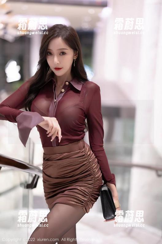 秀人网-大白兔吖 秀人网 - 大白兔吖的美足,那图包呈现出的各种姿态,让人心中滋生了一种难以言喻的复杂情感。